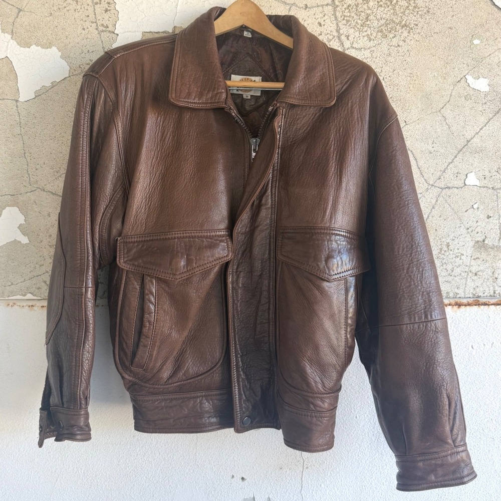 Vintage 90s Leather Bomber Jacket Field Gear Flight Jacket Mens S Paisley Lining